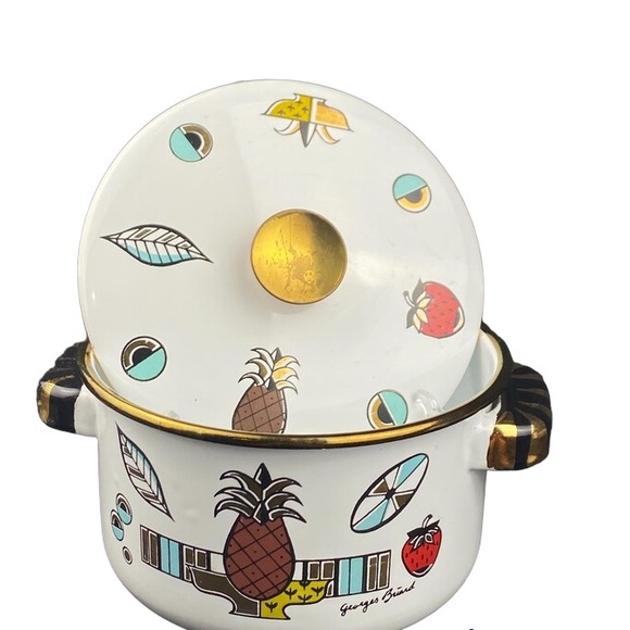 Vintage 1960’s Enamel 2 Quart Stock Pot with Fruit Pattern - Picture 3 of 9